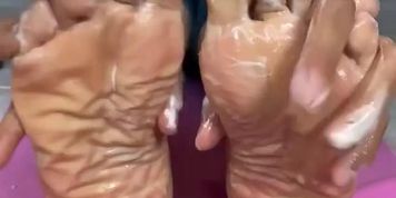 Mature Latina Amazing Oily Soles