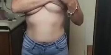 Tinyginger86 Flash Boobs