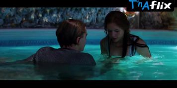 Claire Danes Sexy Scene  in Romeo + Juliet