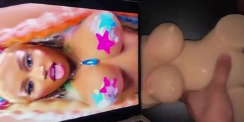 Nicki Minaj Sex Toy Tribute