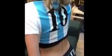 Argentinian slutty celebrating his team's victory in the America Cup 2021