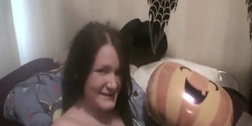 AdultMemberZone - Leona and Sandy are preparing for halloween (Arkida Reeves, Leona Andrev)