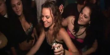 Club Girls Grindin