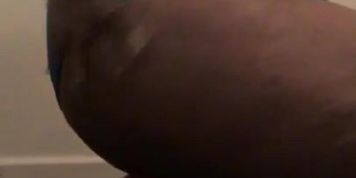 I love to twerk my fat ass