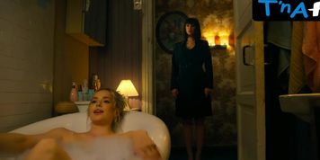 Zoya Berber Butt Scene  in Anndroid