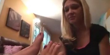 BBW Foot Worship