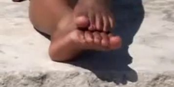 Blast to the sky - ebony feet