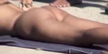 Excited man is shooting candid butt in bikini on the beach 06v (More more)