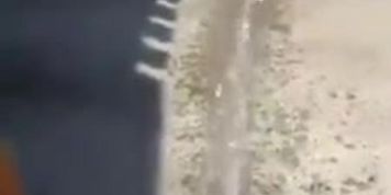 Public squirting 2