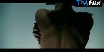 Beyonce Knowles Bikini Scene  in Dreamgirls