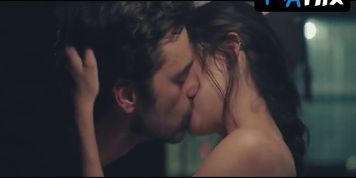 Shailene Woodley Breasts,  Underwear Scene  in Endings, Beginnings