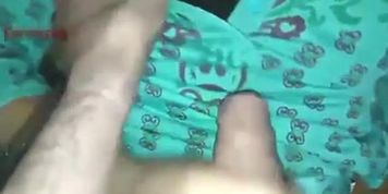 Desi indian cute couple's sex mms ! (Cute Pussy)