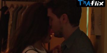 Johanna Francella Sexy Scene  in Millennials