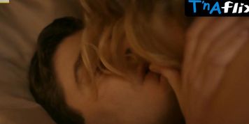 Grace Kicaj Sexy Scene  in Le Libere Donne