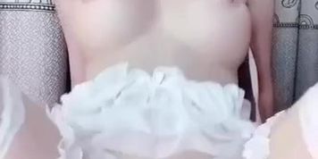 D&acirc;m n? Ng?c H&agrave;