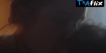 Amarna Miller Real Sex Scene  in En La Sangre