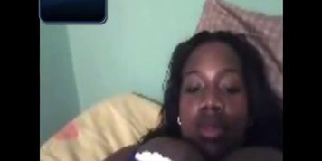 Yima tetona en la webcam 