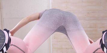 Workout Squats in Leggings and Naked &ndash; Facesitting POV  Era