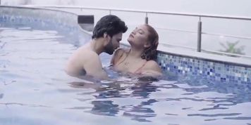 Wife Shilpa fucking hubby & his friend in swimming pool