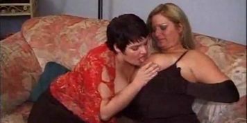 Two bbw fucking