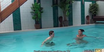 HUNT4K. Cuckold swims while handsome stranger has fun with his girl