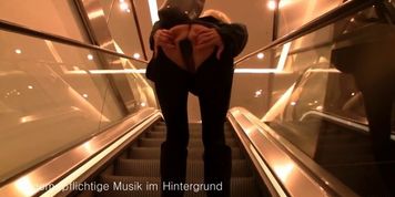 Mom and anal plug in public