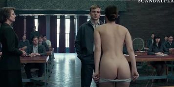 Jennifer Lawrence Nude Public Scene On ScandalPlanetCom