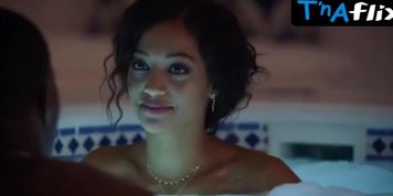 Samantha Logan Sexy Scene  in All American
