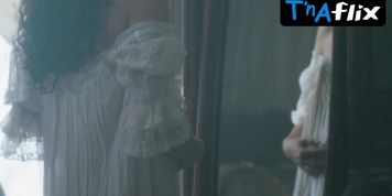 Anamaria Vartolomei Sexy Scene  in The Seduction
