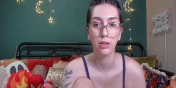 LRUGRUMAERDYAD TWERKING BIG ASS