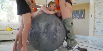 Miley Cyrus Ruining Ball HARD-CORE Version