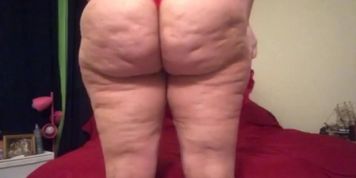 Pawg Playing with her a big ass