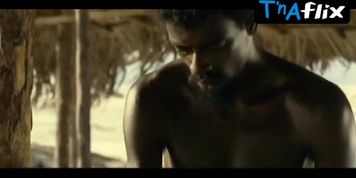 Fernanda Torres Breasts,  Bush Scene  in Casa De Areia