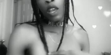 Wanna be Brandy look a like 