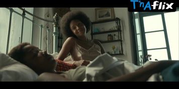 Nabiya Be Sexy Scene  in Daisy Jones AND The Six