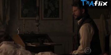 Alice Wegmann Breasts Scene  in Ligacoes Perigosas
