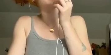 Thot Sings While Sucking Cock 