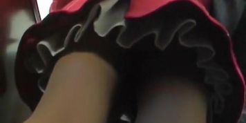 Random playgirl hose upskirt vid