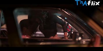 Emily Ratajkowski Sexy Scene  in Cruise