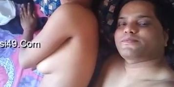 desi indian couple homemade Sex hindi talk (Desi XXX)