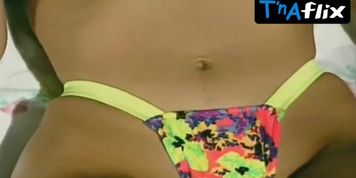 Lorissa Mccomas Breasts,  Bush Scene  in Babewatch, Episode 4: Naughty But Nice