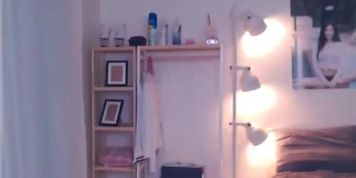 Korean hot camgirl teasing with sexy dance