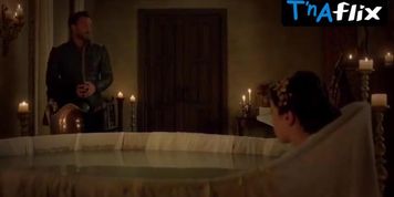 Anna Popplewell Sexy Scene  in Reign