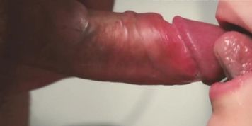 Close-up of blowjob from teen. Oral creampie (Close Up Blowjob)