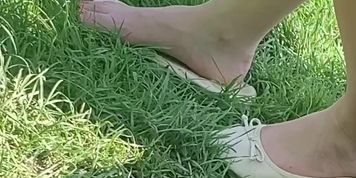 Candid feet flats barefoot shoeplay