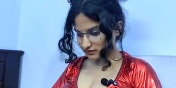 KHADJIA Tamil Girl