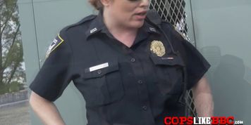 Horny redhead tries to suck a black big cock but it doest fit in her mouth cause too big