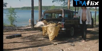 Alina Tomnikov Butt,  Breasts Scene  in Keskiyon Auringosta Ikuisuuteen