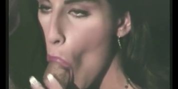 Hot retro Brunette - Julia Reaves