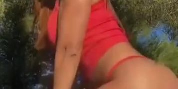 HOT MILF slut with amazing ass